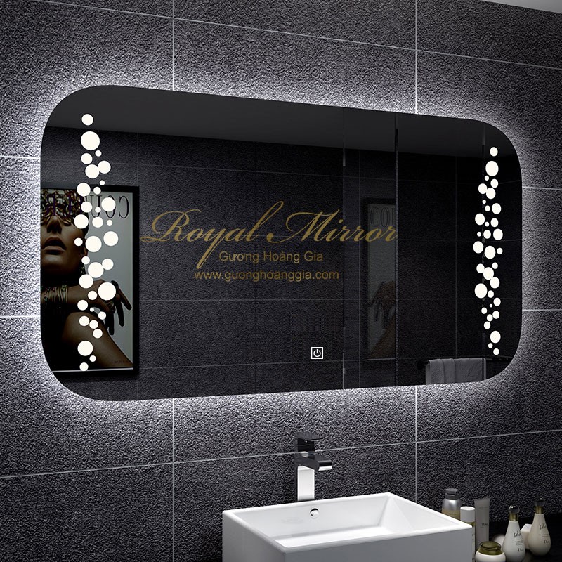 Gương phòng tắm cao cấp Hoàng Gia mang lại cho bạn cảm giác sang trọng và đẳng cấp. Với chất liệu cao cấp và thiết kế sang trọng, chiếc gương này tạo nên một không gian phòng tắm đẳng cấp và độc đáo. Độ sáng và màu sắc ánh sáng cũng được điều chỉnh thông qua các nút cảm ứng thông minh, tạo ra một trải nghiệm sử dụng hoàn hảo.
